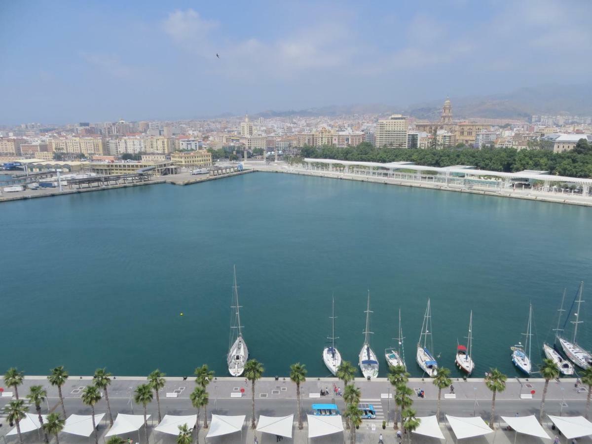 Apartamento Los Tres Soles Малага Экстерьер фото