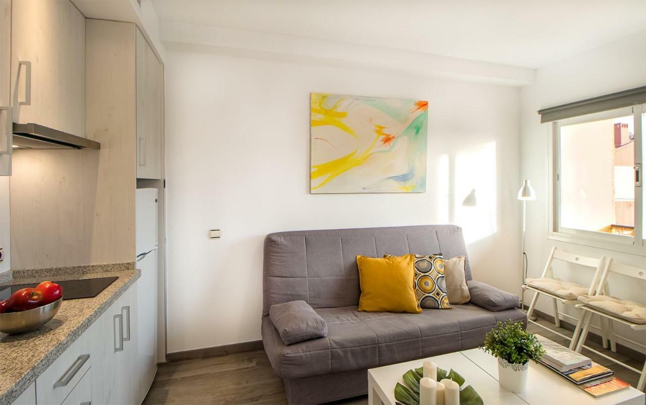 Apartamento Los Tres Soles Малага Экстерьер фото