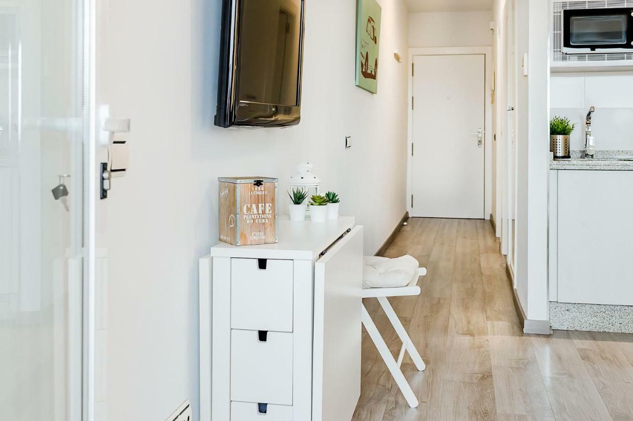 Apartamento Los Tres Soles Малага Экстерьер фото