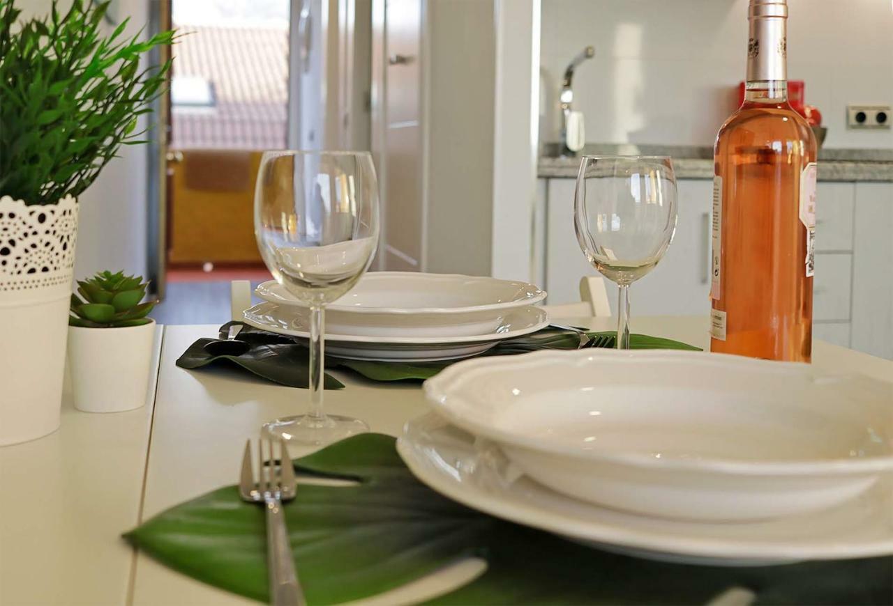 Apartamento Los Tres Soles Малага Экстерьер фото